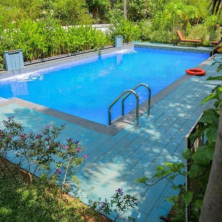 Malavikas Black Beach Resort Varkala Exterior photo