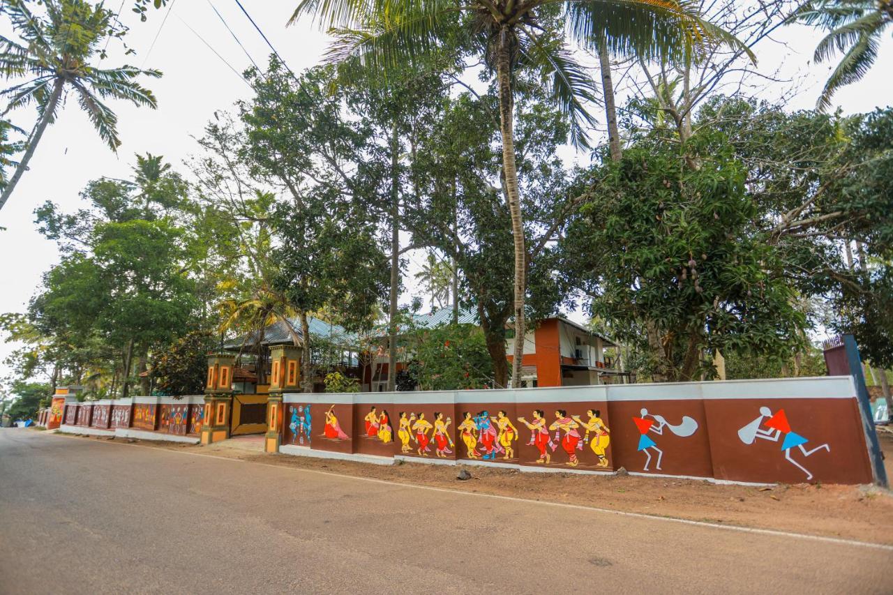 Malavikas Black Beach Resort Varkala Exterior photo